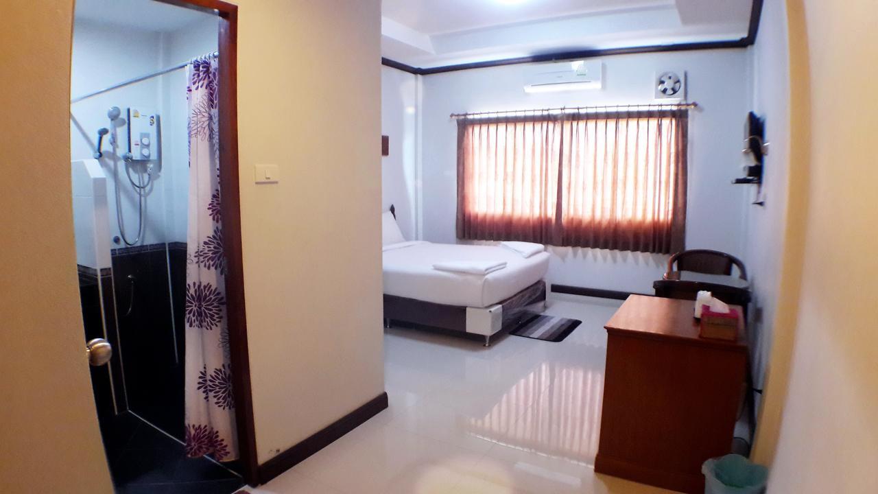 Khum Nakhon Hotel Nakhon Si Thammarat Buitenkant foto