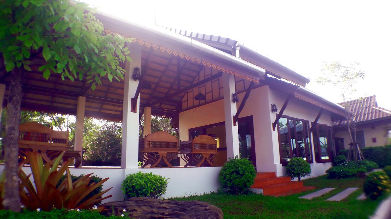 Khum Nakhon Hotel Nakhon Si Thammarat Buitenkant foto